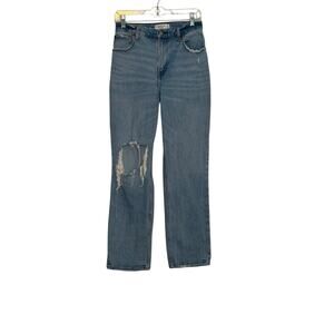 Abercrombie & Fitch light wash Straight ultra high rise jeans size 4